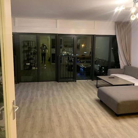 Apartamento Stunning View Apt Free Parking Róterdam Exterior foto