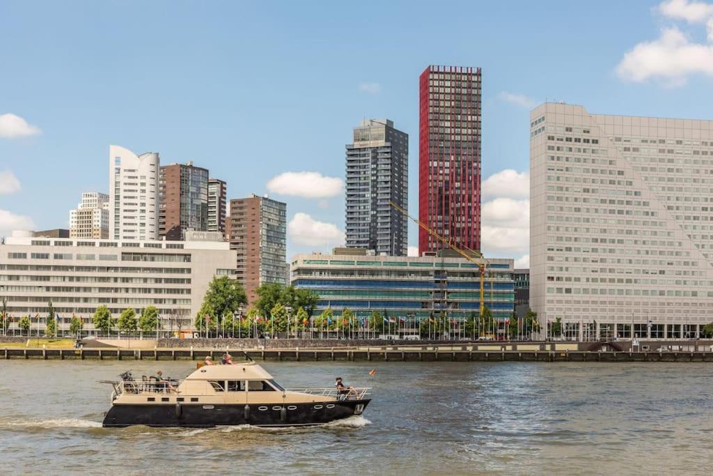 Apartamento Stunning View Apt Free Parking Róterdam Exterior foto