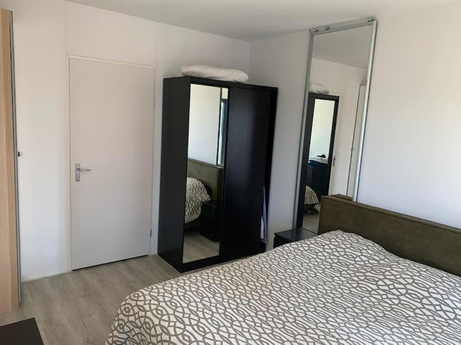 Apartamento Stunning View Apt Free Parking Róterdam Exterior foto