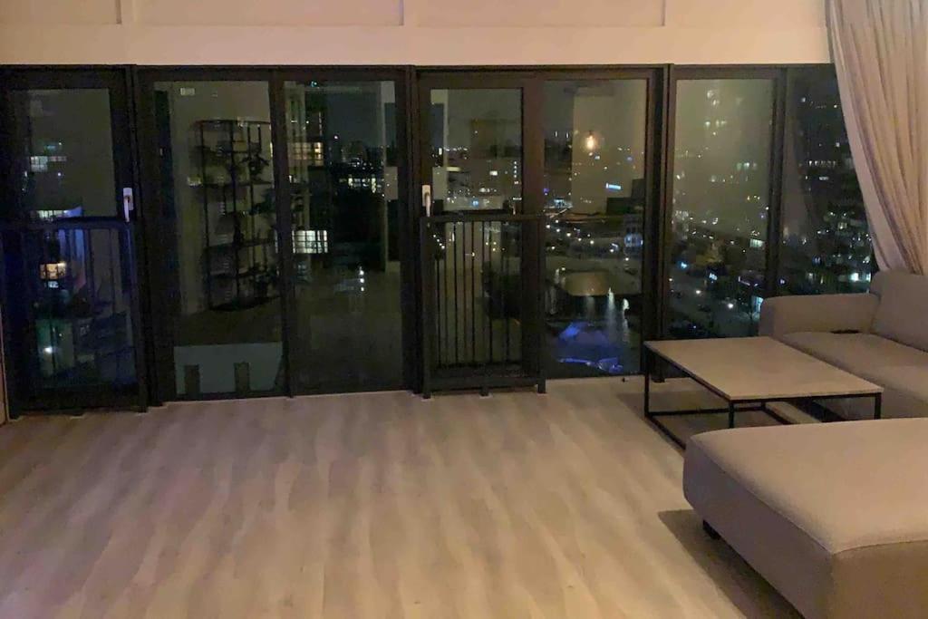 Apartamento Stunning View Apt Free Parking Róterdam Exterior foto